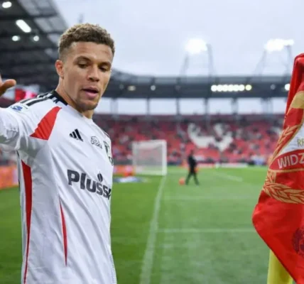 Steve Kapuadi w Widzewie! Rekordowy transfer w Ekstraklasie stał się faktem