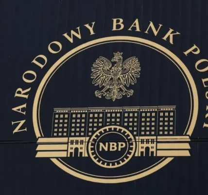 Spór o NBP i „SAFE 0 proc.” – Glapiński, Duda i Tusk