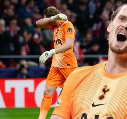 Antonín Kinský popełnia błąd w meczu z Atletico
